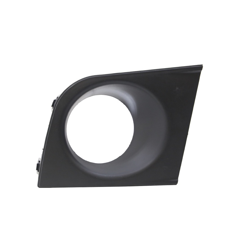 Grade do Para-choque lado direito Automotive Imports ZN8282040