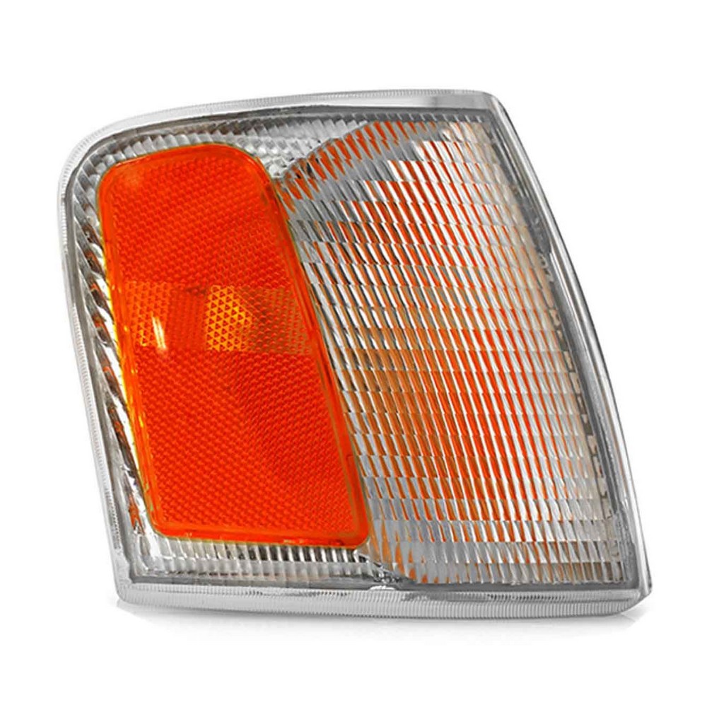 Lanterna dianteira lado direito Automotive Imports ZN14143406