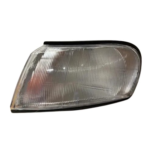 Lanterna dianteira lado direito HT 40068