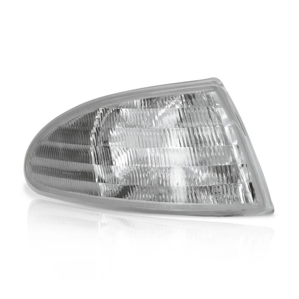 Lanterna dianteira lado direito Automotive Imports ZN1818035
