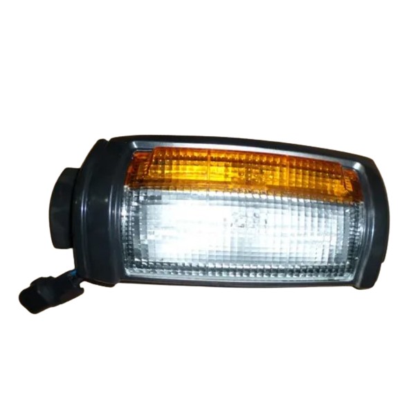 Lanterna dianteira lado direito Automotive Imports ZN111032