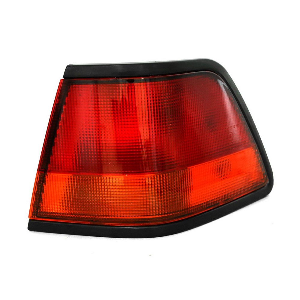 Lanterna traseira lado direito Automotive Imports ZN1111019