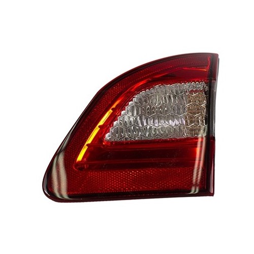 Lanterna traseira lado direito Ford BE8Z15500A