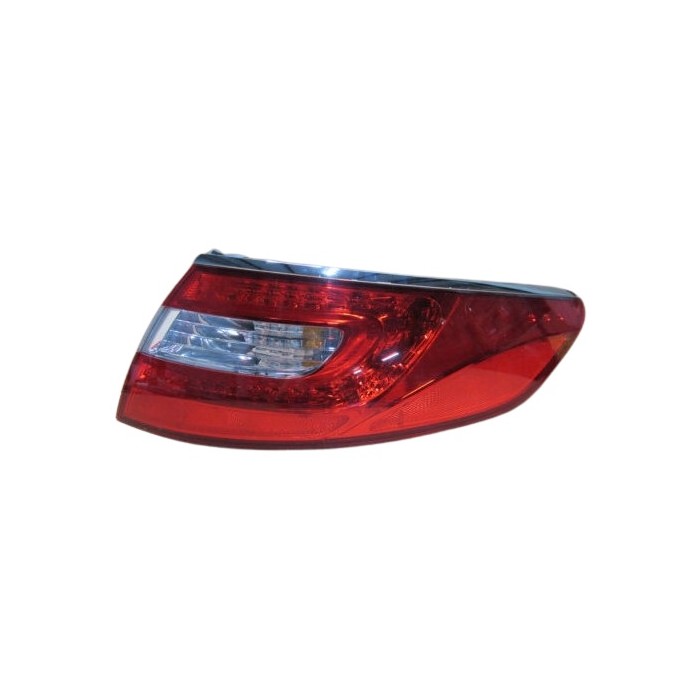 Lanterna traseira lado direito Hyundai 924043V01