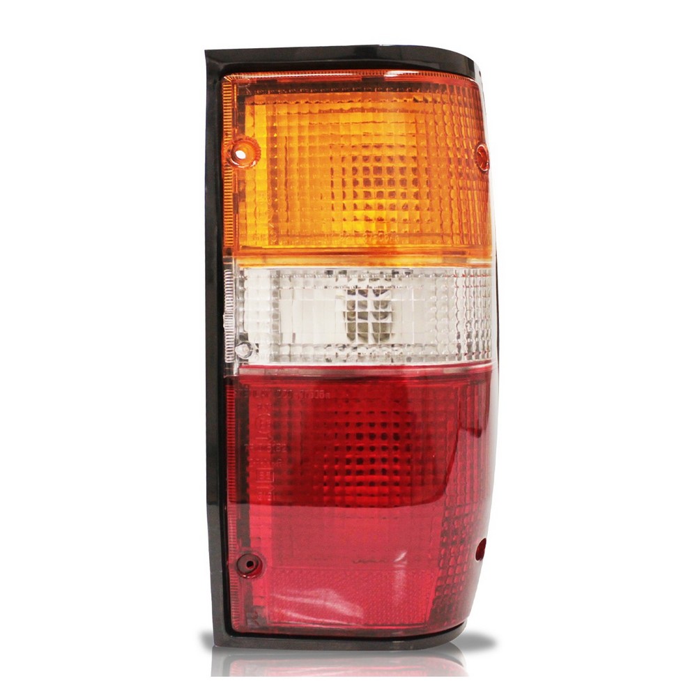 Lanterna traseira lado direito Automotive Imports ZN111042