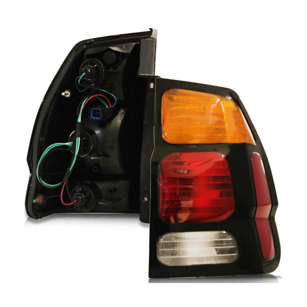 Lanterna traseira lado direito Automotive Imports ZN111089