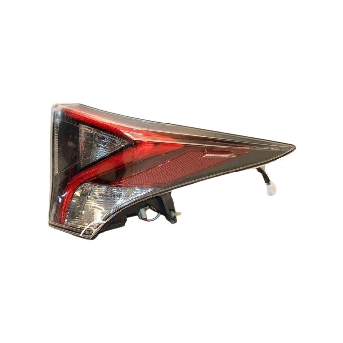 Lanterna traseira lado direito superior Toyota 8155147281