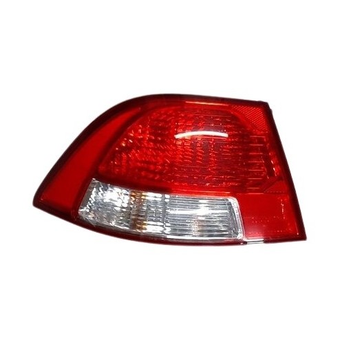 Lanterna traseira lado esquerdo KIA Motors 924012G610