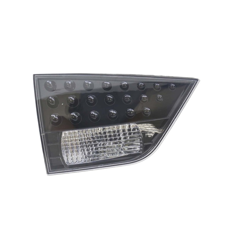 Lanterna traseira lado esquerdo Automotive Imports ZN8080359