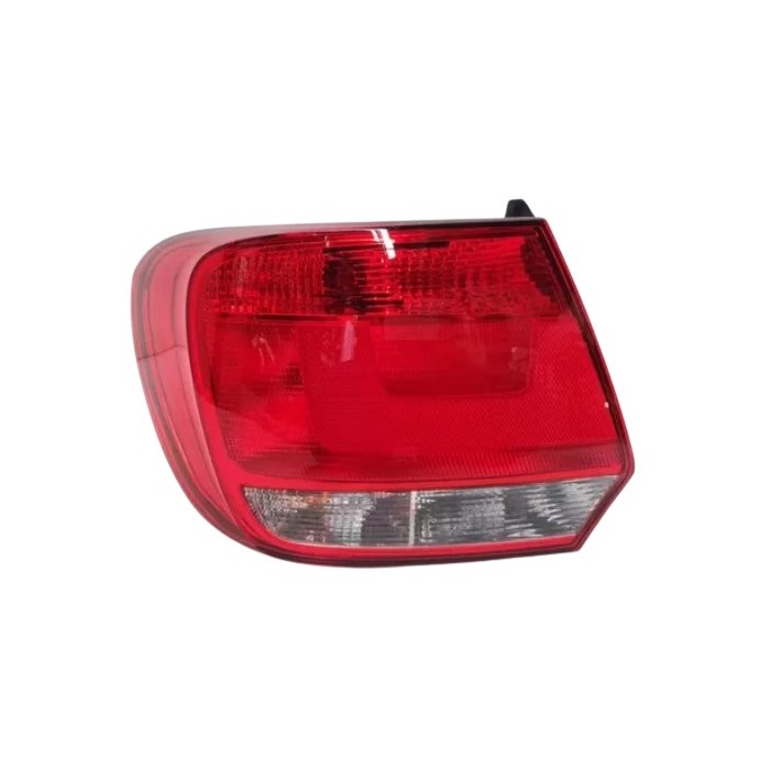 Lanterna traseira lado esquerdo Volkswagen 5U6945095AB
