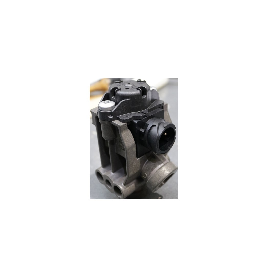 Válvula Solenóide do Controle de Tração Knorr Bremse K233538N0060